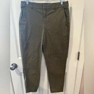 Banana Republic Chino Pants Size 6